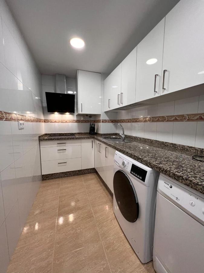 Torremolinos Centro - Beautiful , Newly Renovated 2 Bedroom Apartment Εξωτερικό φωτογραφία
