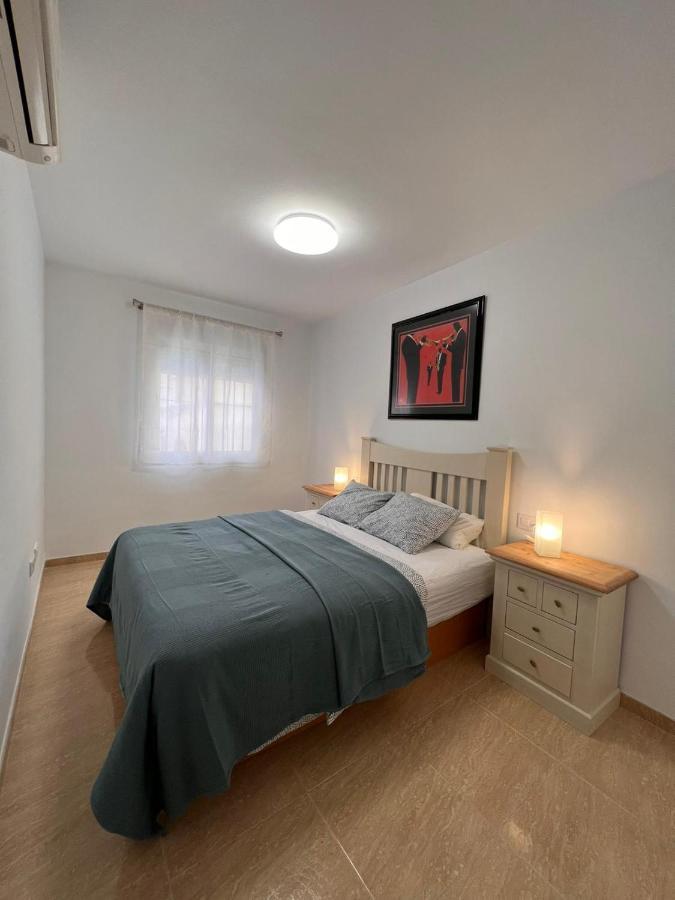 Torremolinos Centro - Beautiful , Newly Renovated 2 Bedroom Apartment Εξωτερικό φωτογραφία